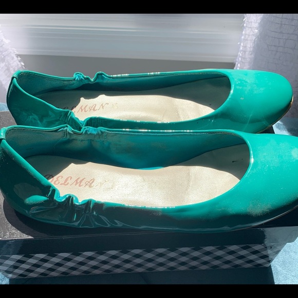 Delman turquoise patent leather 'Mona' flats - Picture 4 of 7